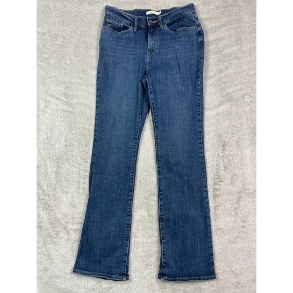 Levi's Women's Classic Bootcut Jeans Size 27 Blue Medium Wash Denim Mid Rise